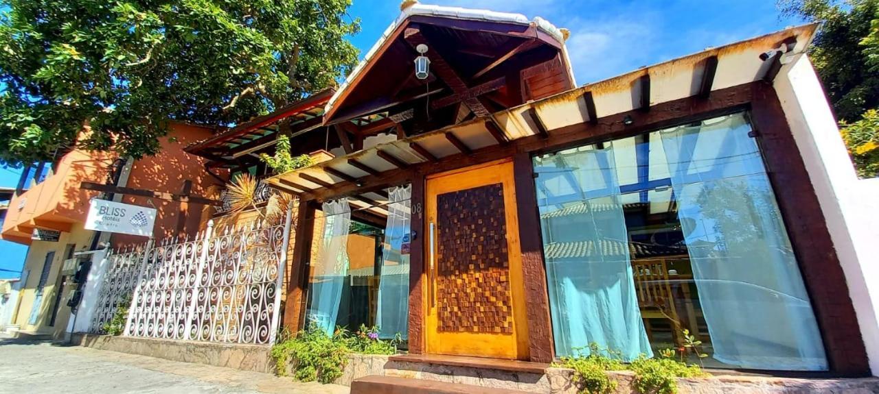 Bliss Hoteis Centro Armacao dos Buzios Exterior photo The entrance to the house